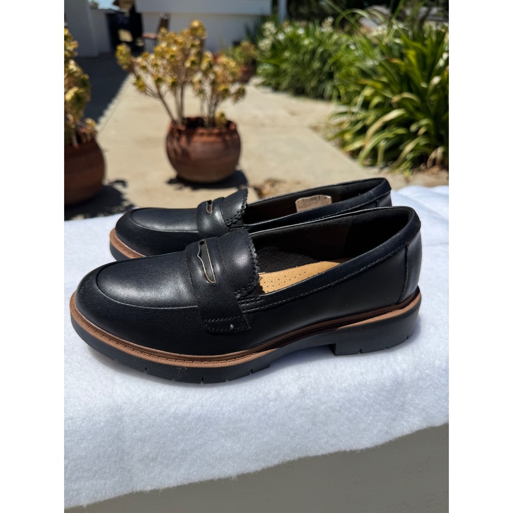Clarks Westlynn Glow Black Leather Penny Loafers Lug Sole Shoes Womens 7 M - Picture 5 of 7